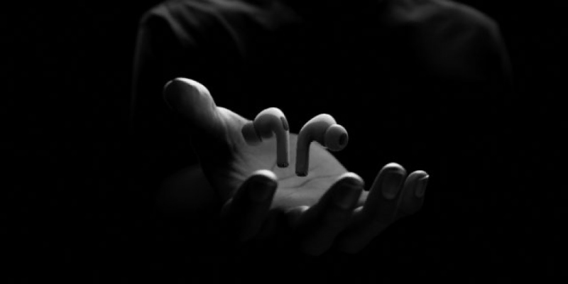 Apple показала AirPods Pro 2-го поколения с улучшенным шумоподавлением